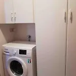 With Terrace & Free Parking - 3 Minutes From Apartament