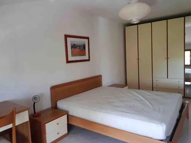 With Terrace & Free Parking - 3 Minutes From