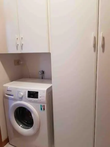 With Terrace & Free Parking - 3 Minutes From Appartement