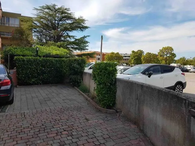 Appartement With Terrace & Free Parking - 3 Minutes From *