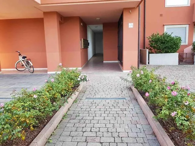 Appartement With Terrace & Free Parking - 3 Minutes From *