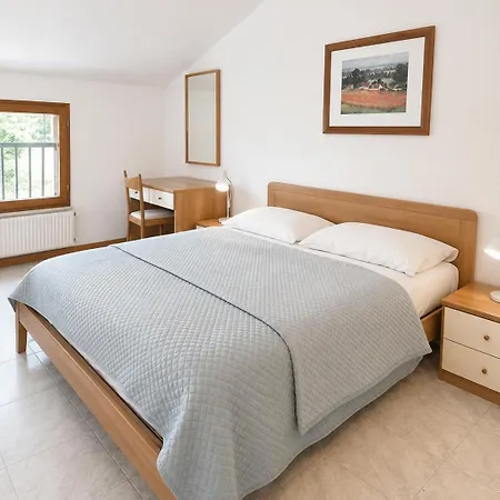 With Terrace & Free Parking - 3 Minutes From * グラード