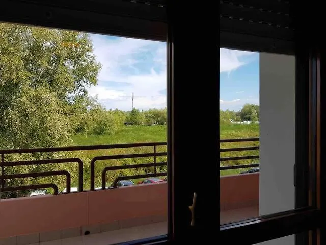 With Terrace & Free Parking - 3 Minutes From Apartament Grado