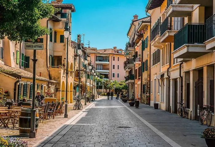 With Terrace & Free Parking - 3 Minutes From Grado